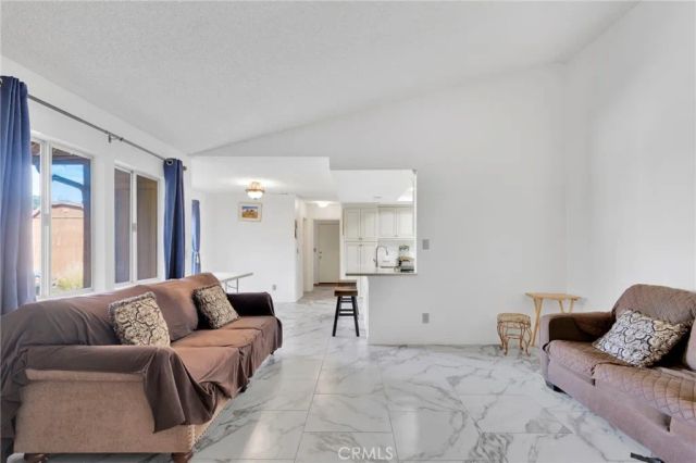 9788 9th Avenue, Hesperia, CA 92345