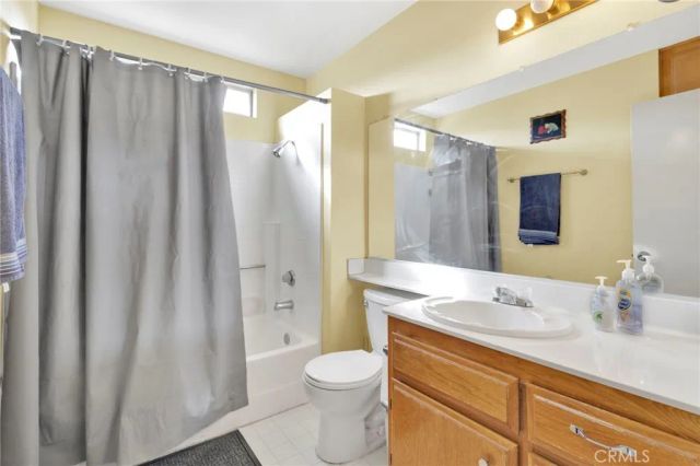 9788 9th Avenue, Hesperia, CA 92345