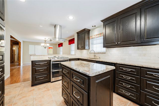 333 Jasanda Way, Mesquite, TX 75149