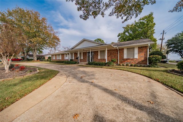 333 Jasanda Way, Mesquite, TX 75149