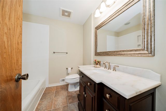 333 Jasanda Way, Mesquite, TX 75149