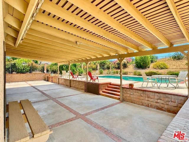 110 Horseshoe Circle, West Covina, CA 91791