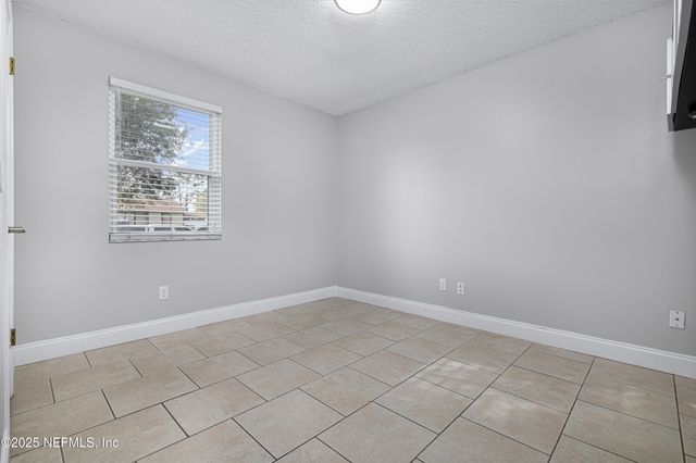 2650 PINEWOOD Boulevard E, Middleburg, FL 32068