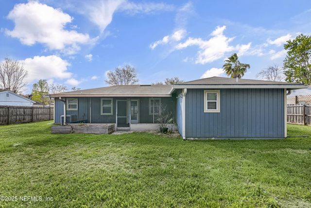 2650 PINEWOOD Boulevard E, Middleburg, FL 32068