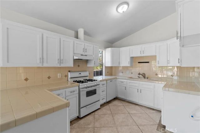 1940 E Walnut Creek Pkwy, West Covina, CA 91791