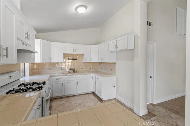 1940 E Walnut Creek Pkwy, West Covina, CA 91791