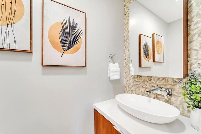 33 Park Road 5, Burlingame, CA 94010