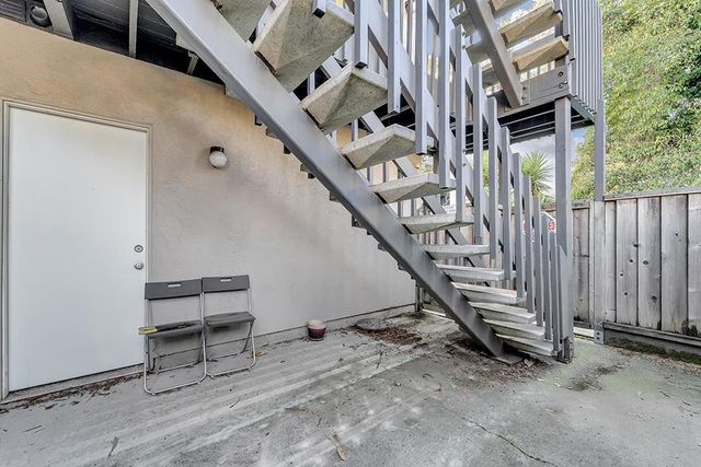 33 Park Road 5, Burlingame, CA 94010