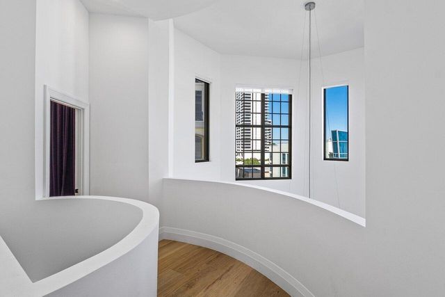 801 S Olive Avenue 427, West Palm Beach, FL 33401