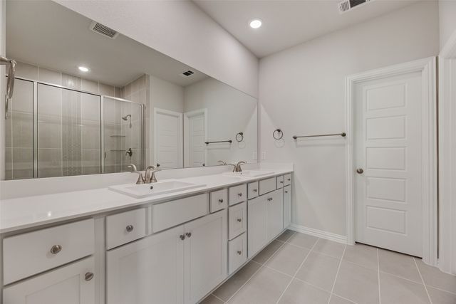 8345 Huron Peak Drive, Frisco, TX 75034