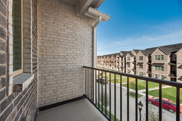 8345 Huron Peak Drive, Frisco, TX 75034