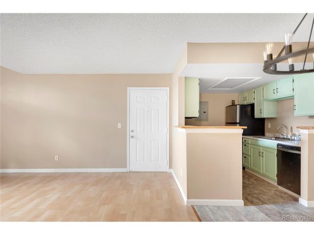 931 S Zeno Way 106, Aurora, CO 80017