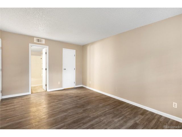 931 S Zeno Way 106, Aurora, CO 80017