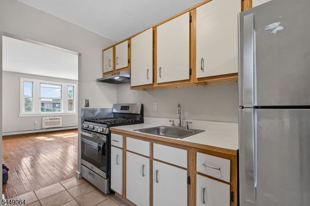 939 E Front St 104, Plainfield City, NJ 07062