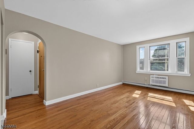 939 E Front St 104, Plainfield City, NJ 07062