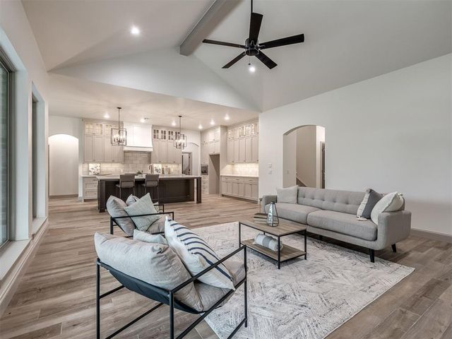 13025 Stagecoach Trail, Arcadia, OK 73007