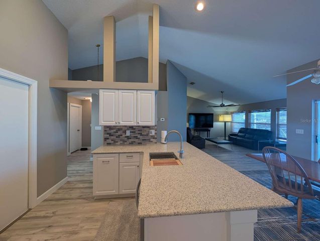 4826 11TH AVENUE CIRCLE E, Bradenton, FL 34208