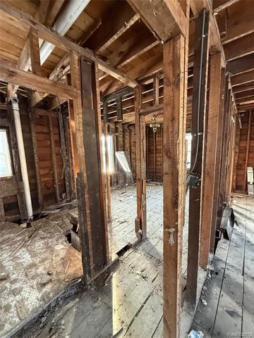 12841 Appoline Street, Detroit, MI 48227