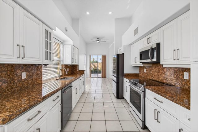 7848 Travelers Tree Drive, Boca Raton, FL 33433