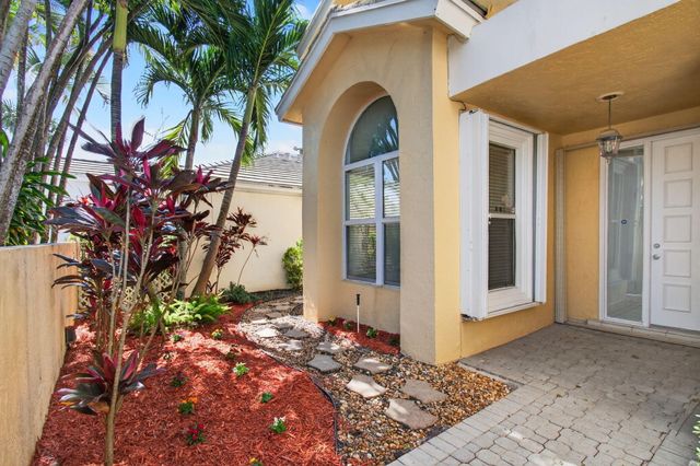 7848 Travelers Tree Drive, Boca Raton, FL 33433