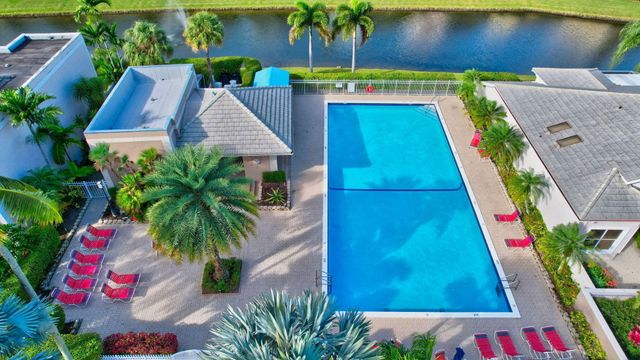 7848 Travelers Tree Drive, Boca Raton, FL 33433