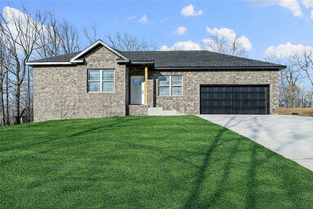 35 Wishaw Drive, Bella Vista, AR 72715