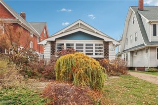 15007 lakeshore Boulevard, Cleveland, OH 44110