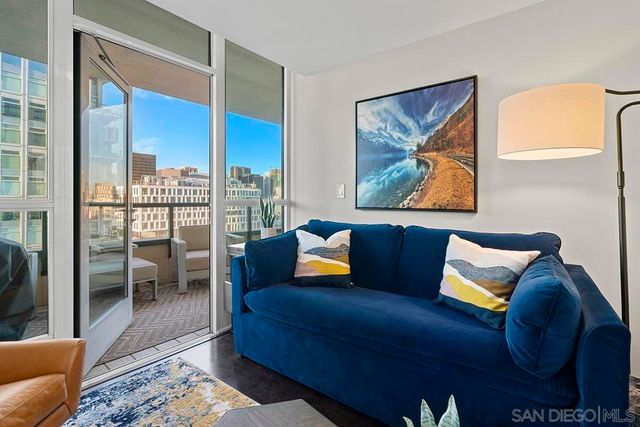 555 Front 1501, San Diego, CA 92101
