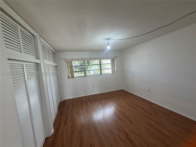 7590 SW 82nd St F221, Miami, FL 33143