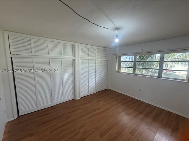 7590 SW 82nd St F221, Miami, FL 33143