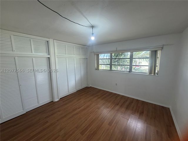 7590 SW 82nd St F221, Miami, FL 33143