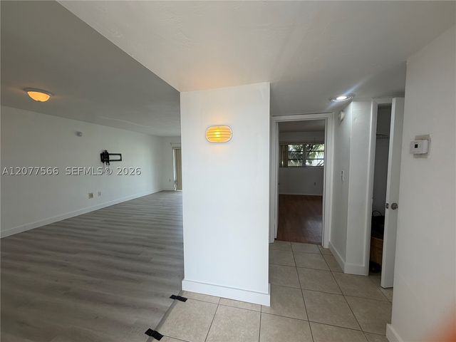 7590 SW 82nd St F221, Miami, FL 33143