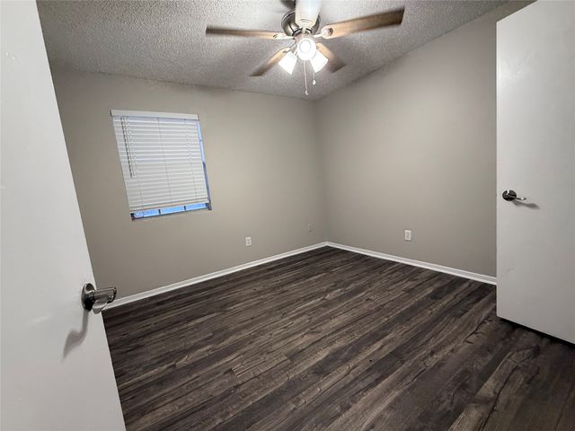 629 Central Avenue 112, Newark, TX 76071