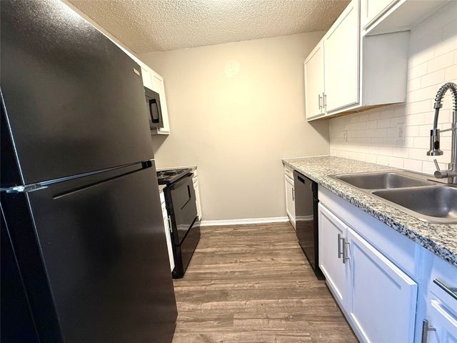 629 Central Avenue 112, Newark, TX 76071