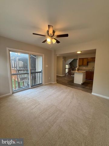 4003 FOUNTAIN BRIDGE CT, Fredericksburg, VA 22408
