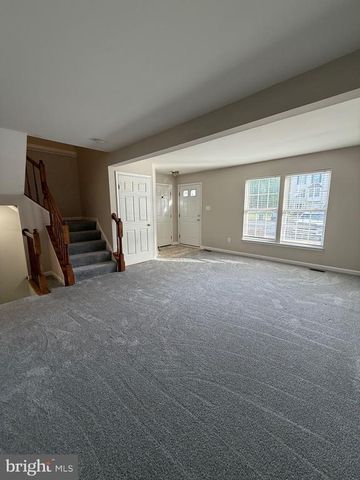 4003 FOUNTAIN BRIDGE CT, Fredericksburg, VA 22408