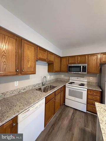 4003 FOUNTAIN BRIDGE CT, Fredericksburg, VA 22408
