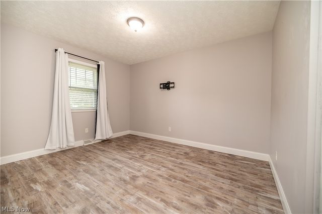 4829 New Road, Austintown, OH 44515