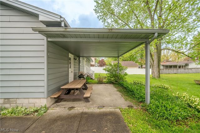 4829 New Road, Austintown, OH 44515