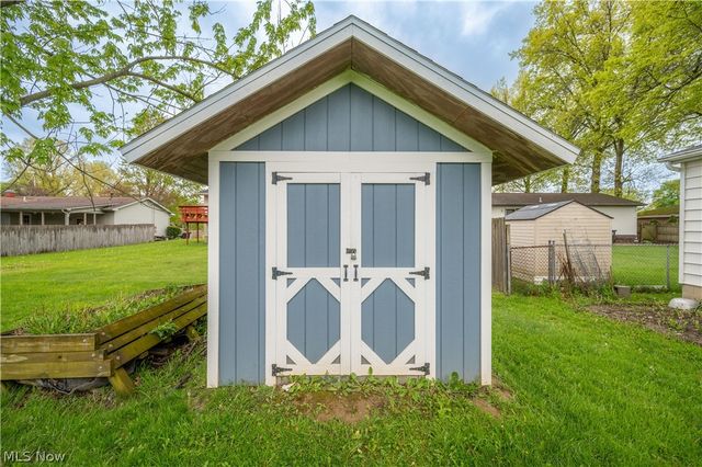4829 New Road, Austintown, OH 44515
