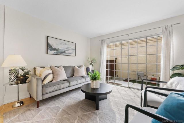 740 Breeze Hill Rd. 193, Vista, CA 92081