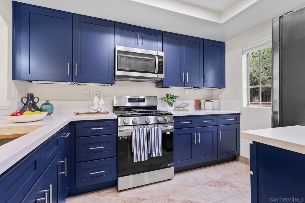 740 Breeze Hill Rd. 193, Vista, CA 92081