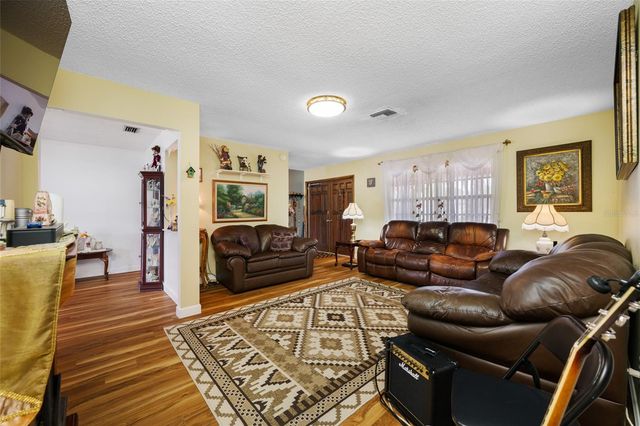 506 GAY ROAD, Seffner, FL 33584