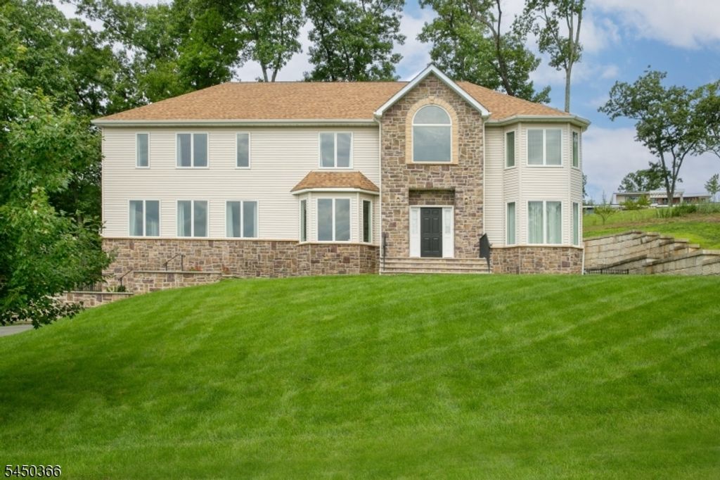 24 Beverly St, Parsippany-troy Hills Twp., NJ 07950 — exterior