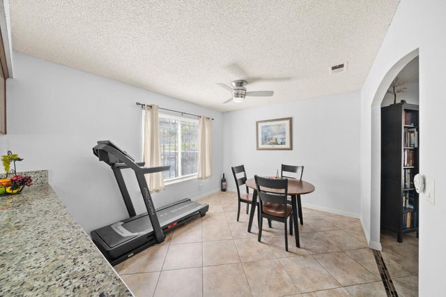 2235 Baywater Ln, Rancho Cordova, CA 95670