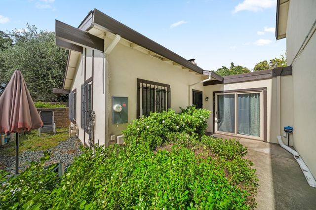 2235 Baywater Ln, Rancho Cordova, CA 95670