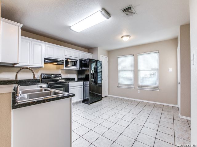 3202 Eisenhauer Rd Unit 101, San Antonio, TX 78209