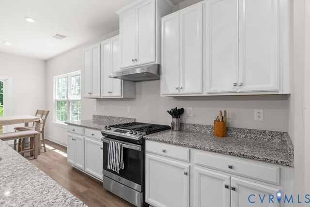 10241 Centralia Station Rd, Chester, VA 23831