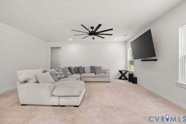10241 Centralia Station Rd, Chester, VA 23831