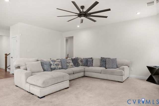 10241 Centralia Station Rd, Chester, VA 23831